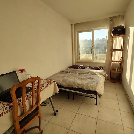 Private Room In An Appartment -Near To Brussel Central With Lift - Not A Hotel Екстериор снимка